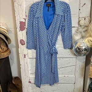 Laundry By Shelli Segal Blue & White Grecian insp  print True Wrap Dress Sz Med